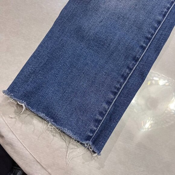 NEW MOTHER The Hustler Ankle Fray Jeans Grasping At Straws Size 26 - Picture 4 of 14